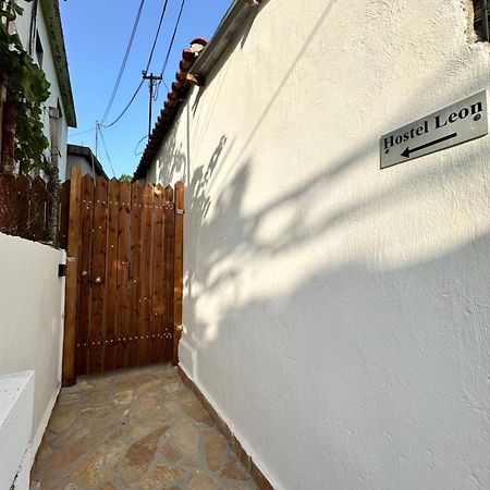 Hostel Leon Berat Zewnętrze zdjęcie