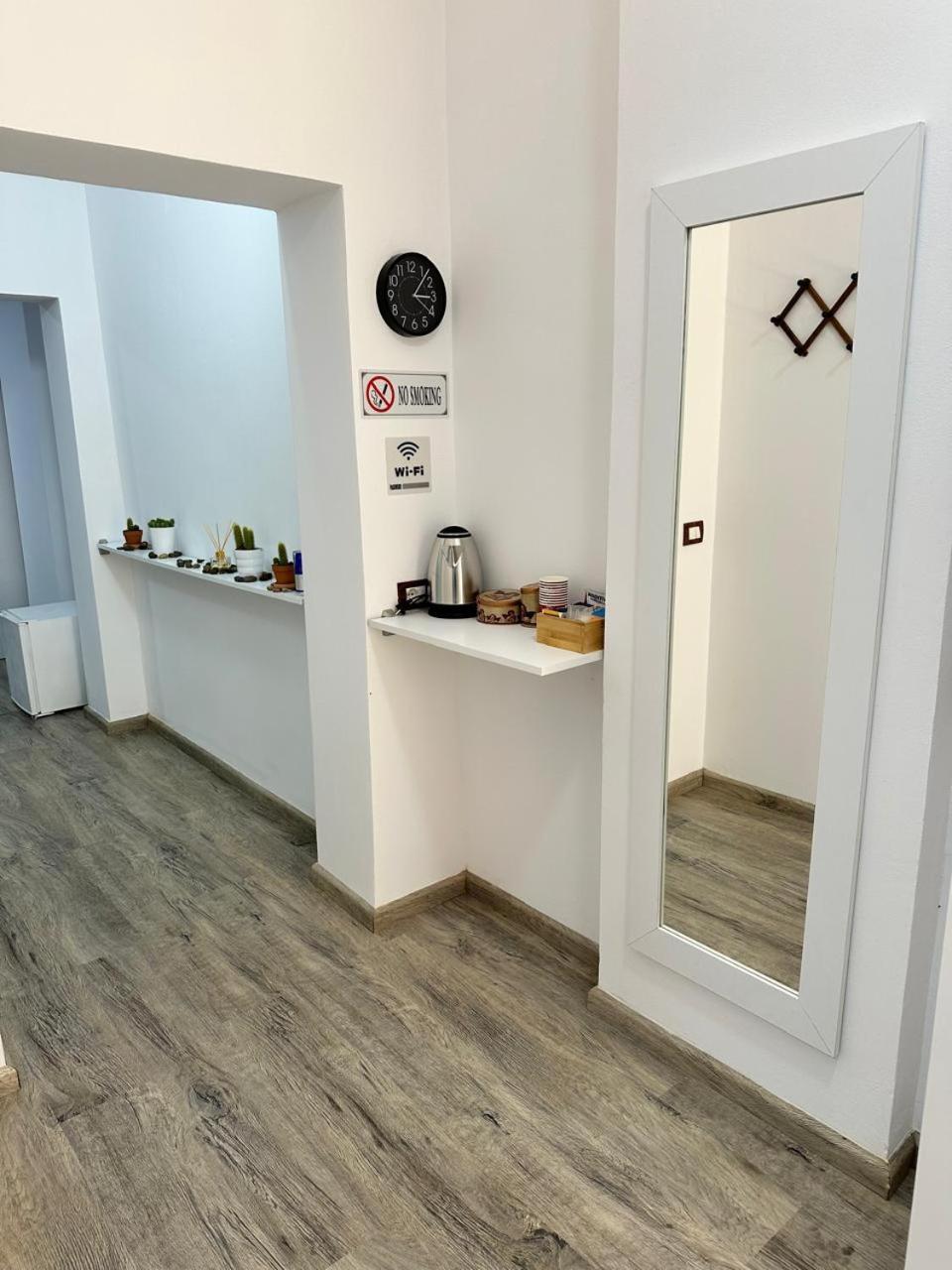 Hostel Leon Berat Zewnętrze zdjęcie